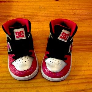 DC toddler girl sneakers size 6 ( toddler)